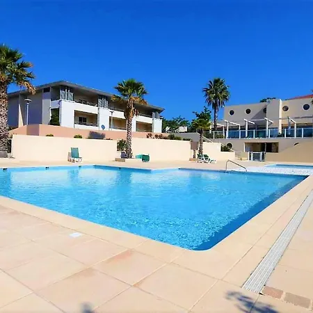 Apartment Dans Avec Piscine Et Terrasse Proche Frejus